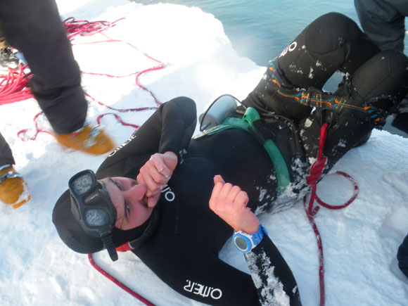 immersione apnea sotto il ghiaccio