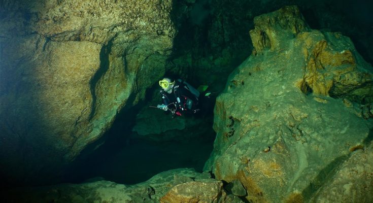 GROTTE DEL RAJA AMPAT