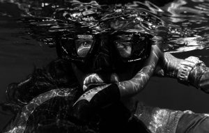 donne e subacquea