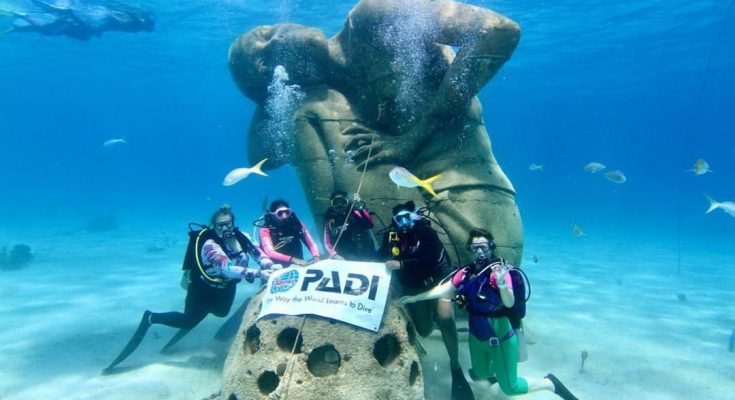 women's dive day 2020