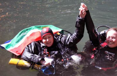 Karen van den Oever record di immersione profonda femminile in grotta