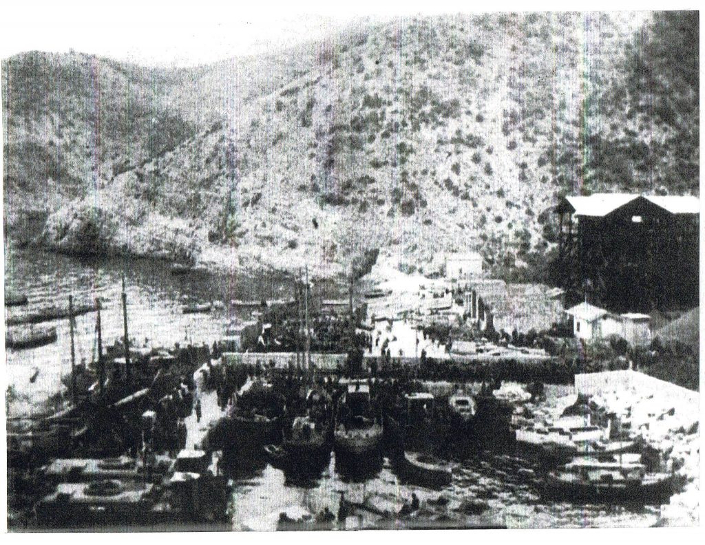 Foto storica del porto di Cherso