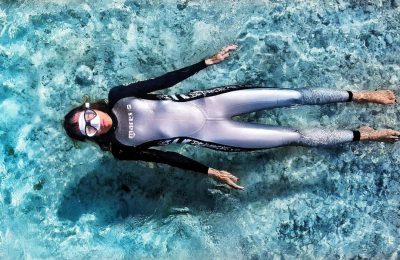 Atleta mares sanda prepara apnea
