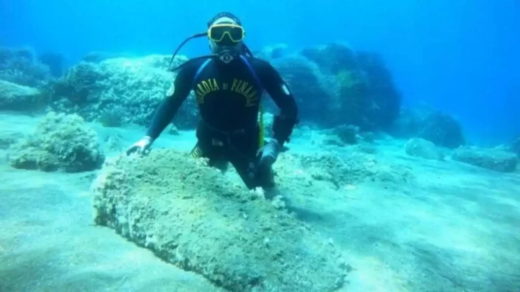 ventotene guardia di finanza recupero anfora