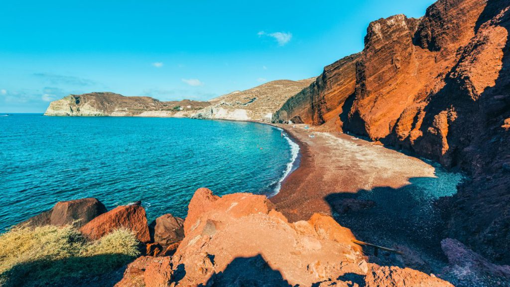 spiaggia rossa santorini snorkeling in grecia