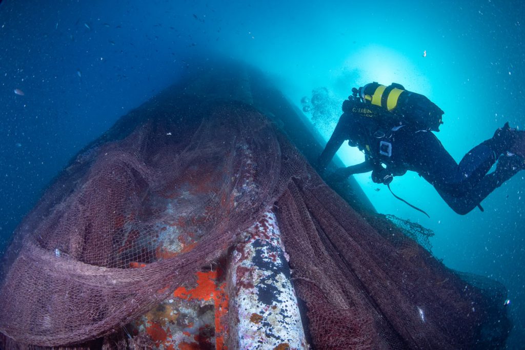 recupero taglio e pulizia fondali genova carabinieri