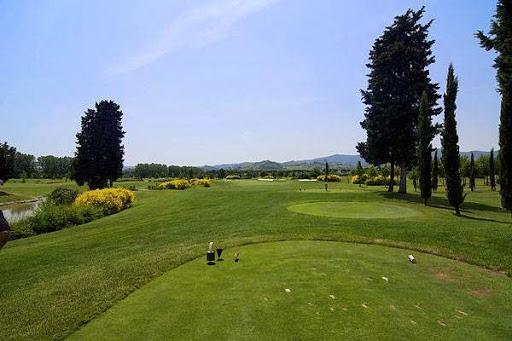 Macana Srl: Macana Maldives - Macana Golf & Leisure