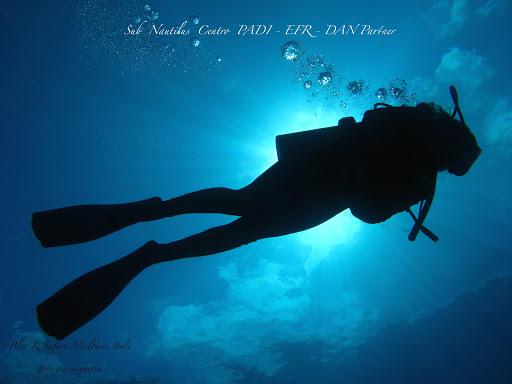 sub nautilus centro PADI - EFR - DAN PARTNER sub nautilus centro PADI - EFR - DAN PARTNER