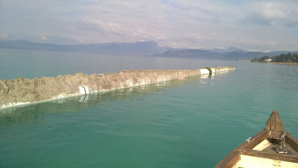 Condotta sotto il lago di garda