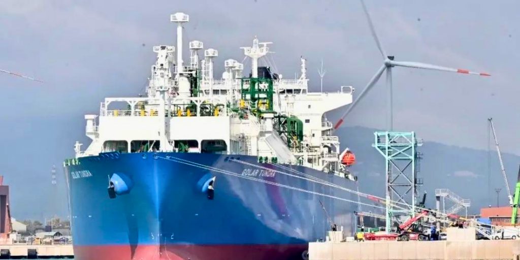 Golar tundra multato sub