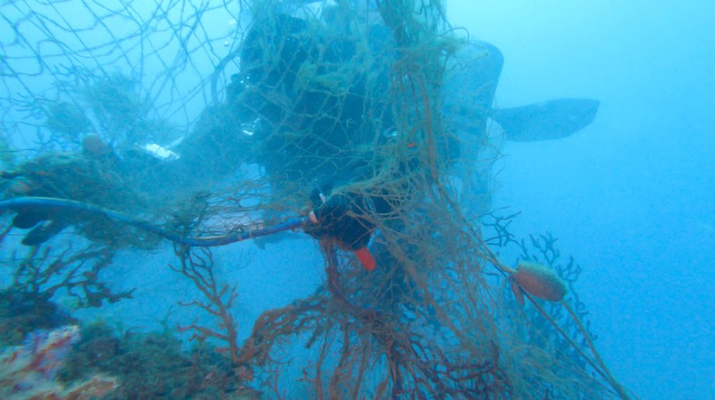 reti abbandonate mare