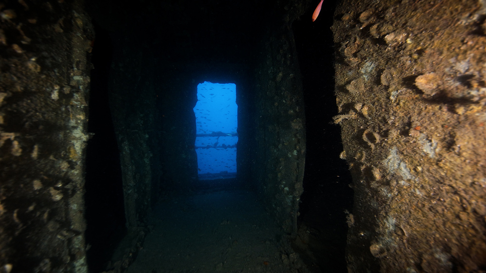 interno di un corridoio del relitto dell haven