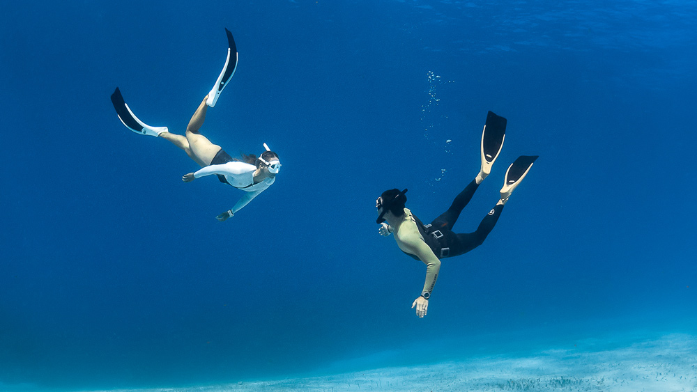 Freedom-await-aqualung-mute-apnea