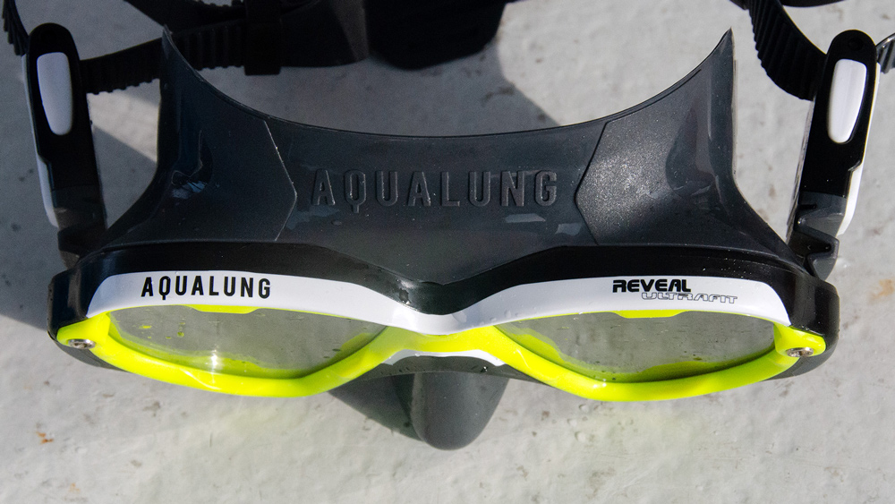 scuba gear aqualung