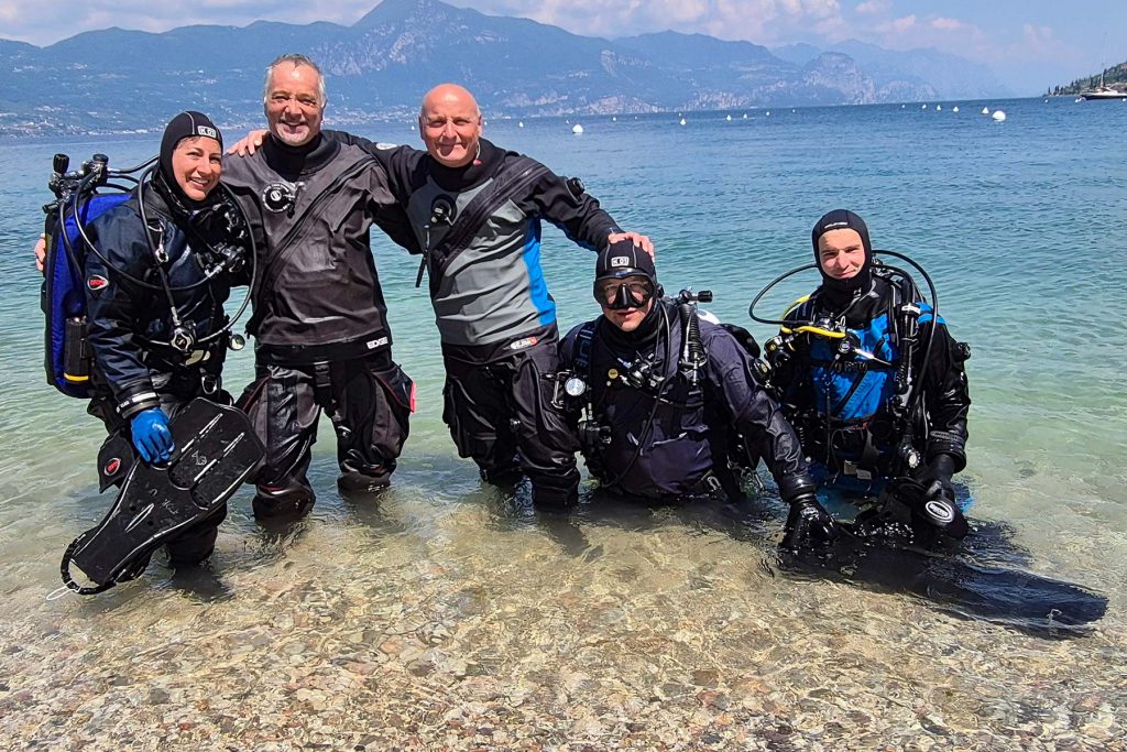 5 subacquei al Garda Scuba Camp 2025
