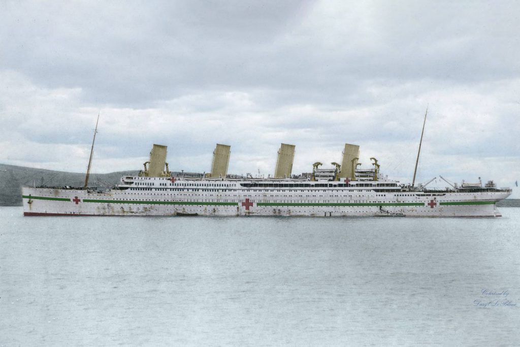 HMHS Britannic, trasformato in nave ospedale per il servizio militare di evacuazione truppe e feriti della battaglia dei Dardanelli, 1916