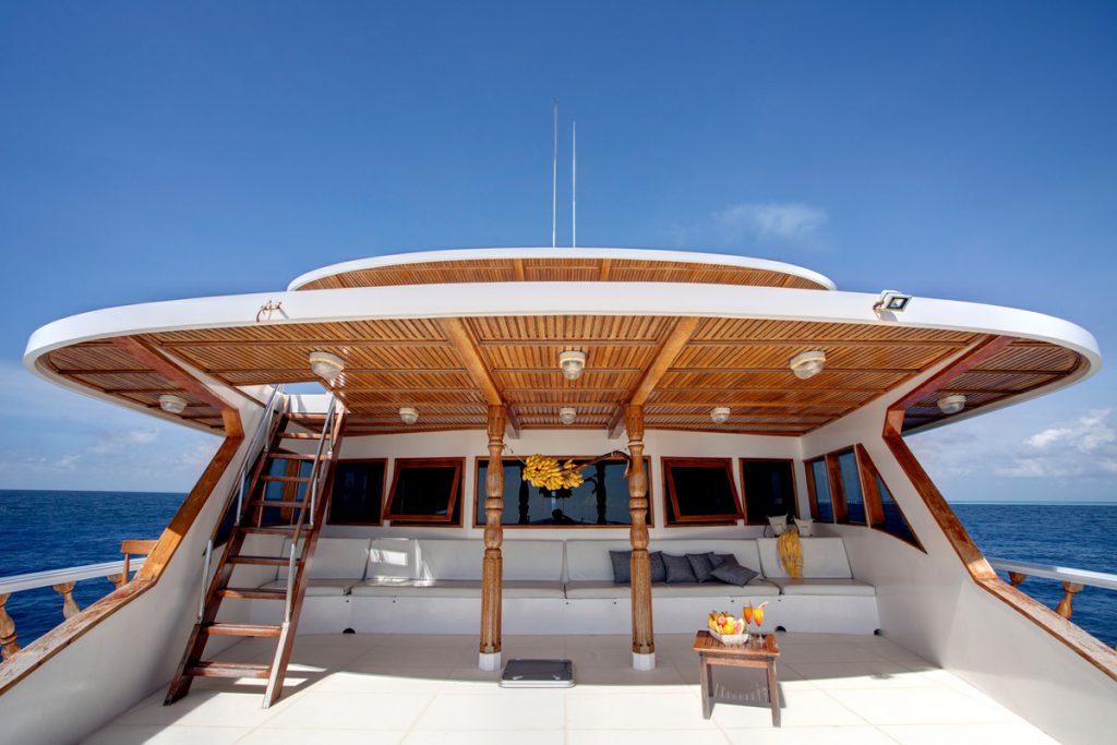 conte max crociera maldive