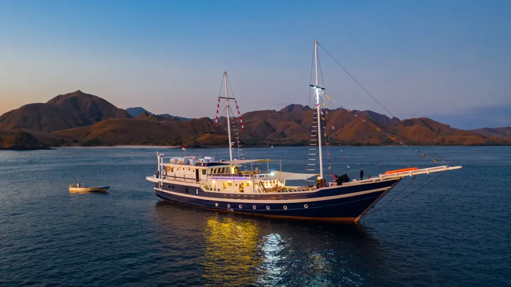 nosytour seahorse liveaboard wide