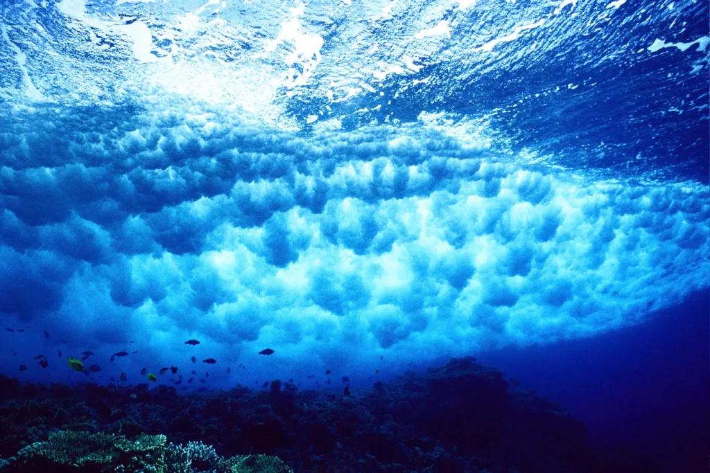 Onde e fondale marino